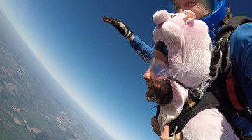  UOM Member Cameron Naughton Completes Charity Parachute Jump